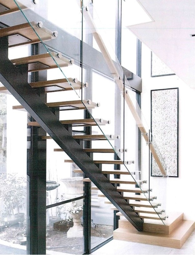 Les escaliers en verre peuvent-ils être personnalisés avec différents motifs ou couleurs ?