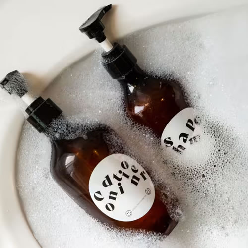 Custom Waterproof Labels for Wet & Cold Environments