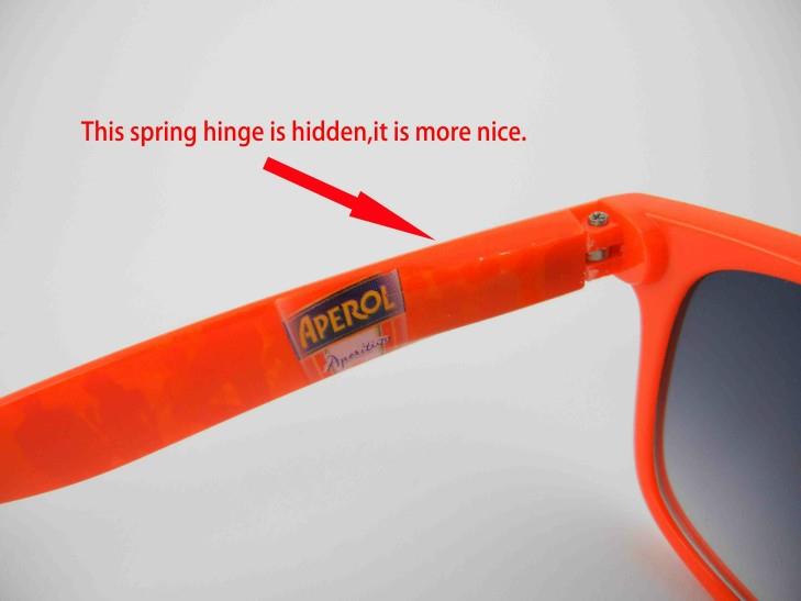 Spring hinge sunglasses