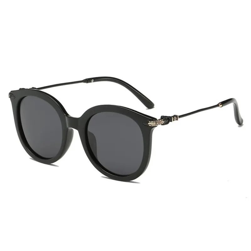 Transparent Frame Round Plastic Sunglasses