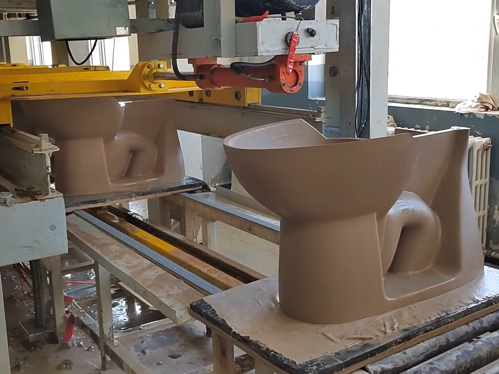 Forming Process of One-Piece Toilets