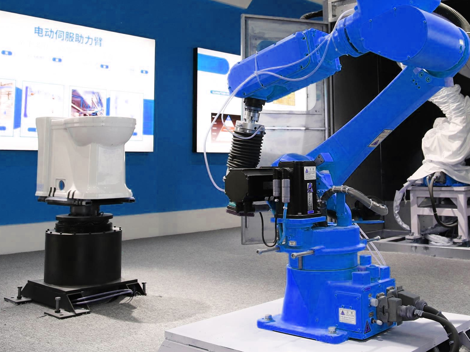 Integration of Digitalization and Ceramic Raw Materials R&D