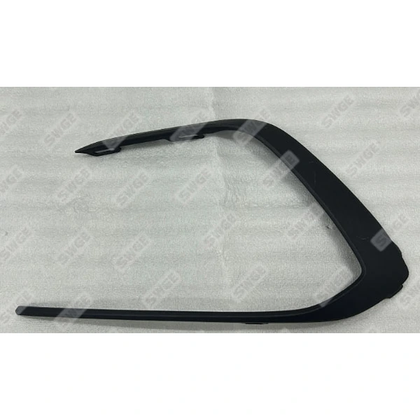 Fog Lamp Lower Strip  5HG 853 763/4