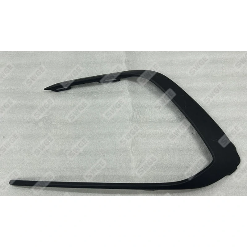 Fog Lamp Lower Strip  5HG 853 763/4