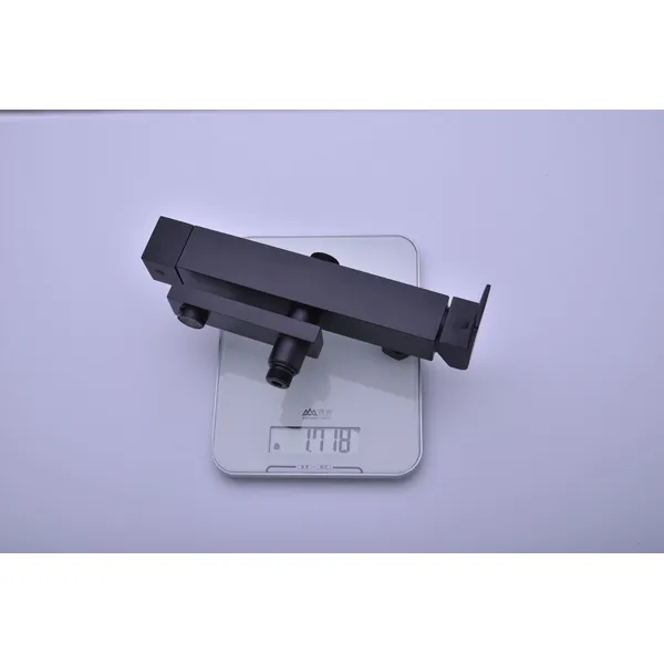 Brass shower head set Separate simple bath bath mixing valve Bath gun Grey hotel bath faucet