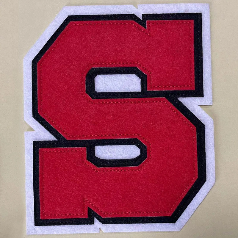 fer à repasser sur des patchs de lettres en feutre grec insignes pour vêtements grecs 