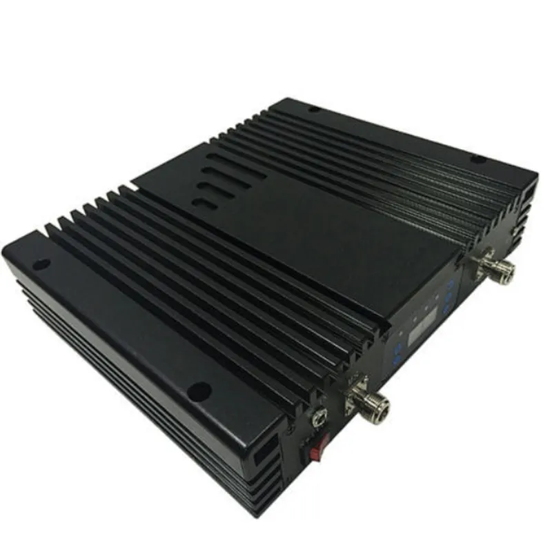dual band signal repeater