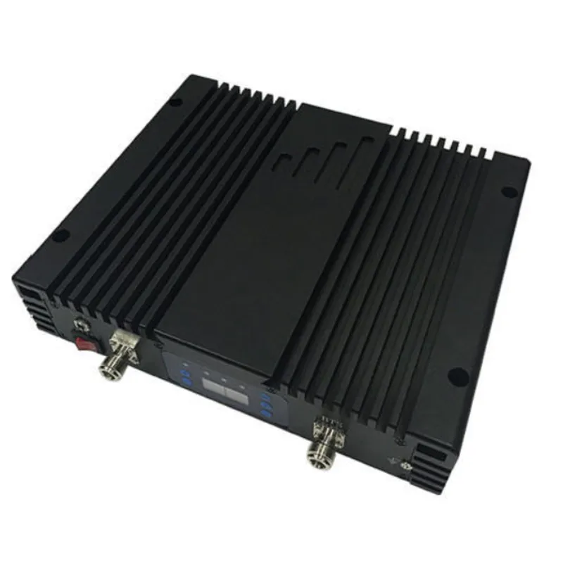dual band signal repeater
