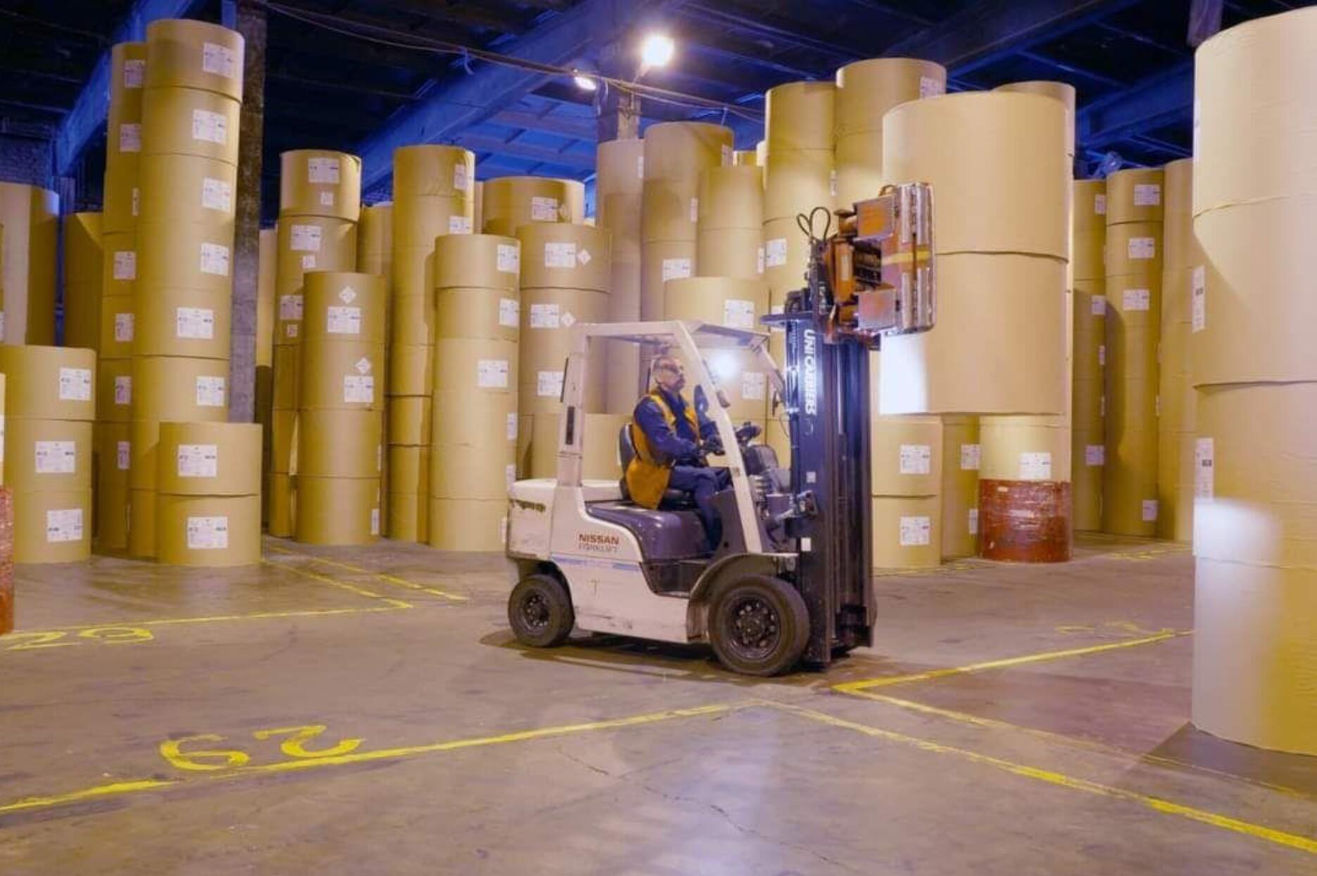 Pequeña fábrica compacta de cajas de cartón corrugado diseñada para usuarios coreanos