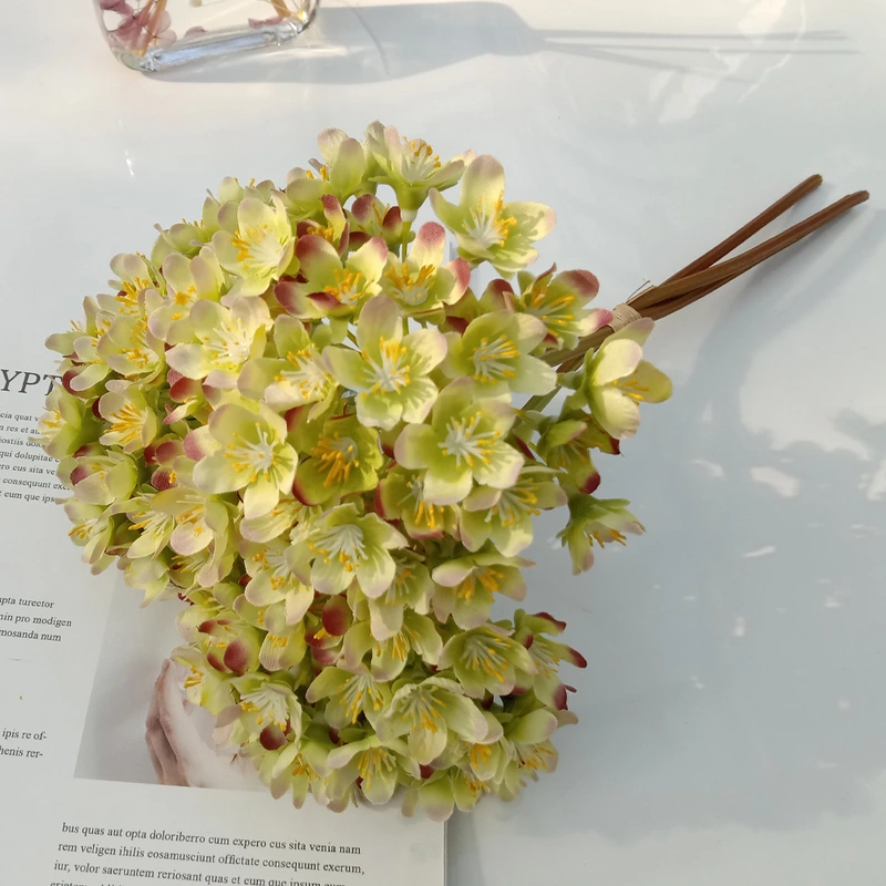 Artificial Luwei flower bouquet for home wedding decoration