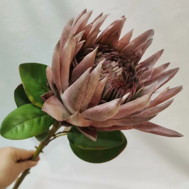 High quality simulation hand feel protea cynaroides flowers