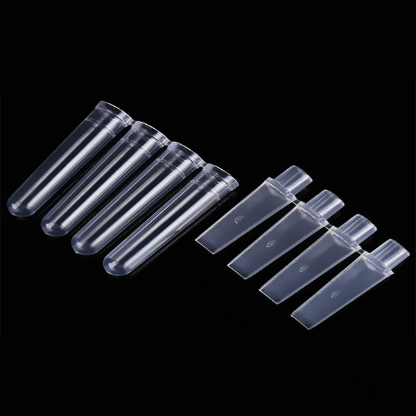 شرائط تفاعل البوليميراز المتسلسل (PCR) رباعية الأنابيب مع أغطية مسطحة | خالية من DNase/RNase، معقمة