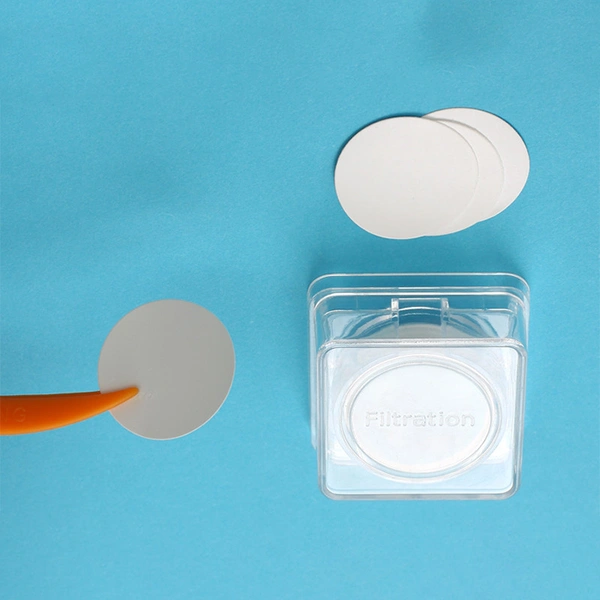 Filtro de membrana de PVDF hidrofílico: baja unión de proteínas, alto flujo