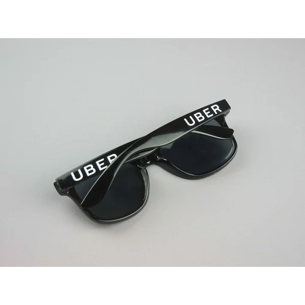 China Fashion Custom Made Sunglasses -Factory Direct Wholesale