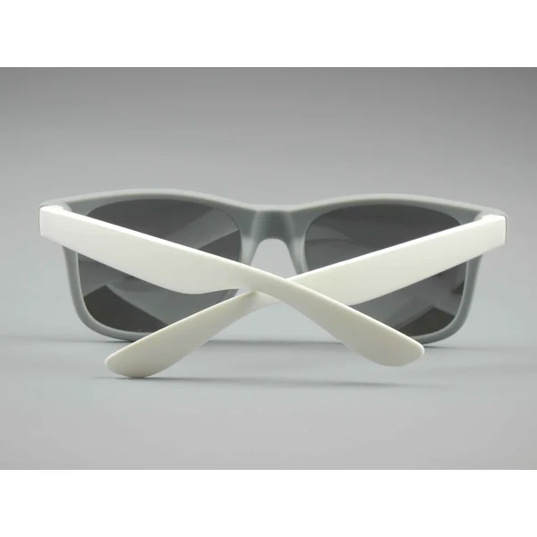 China Fashion Custom Made Sunglasses -Factory Direct Wholesale