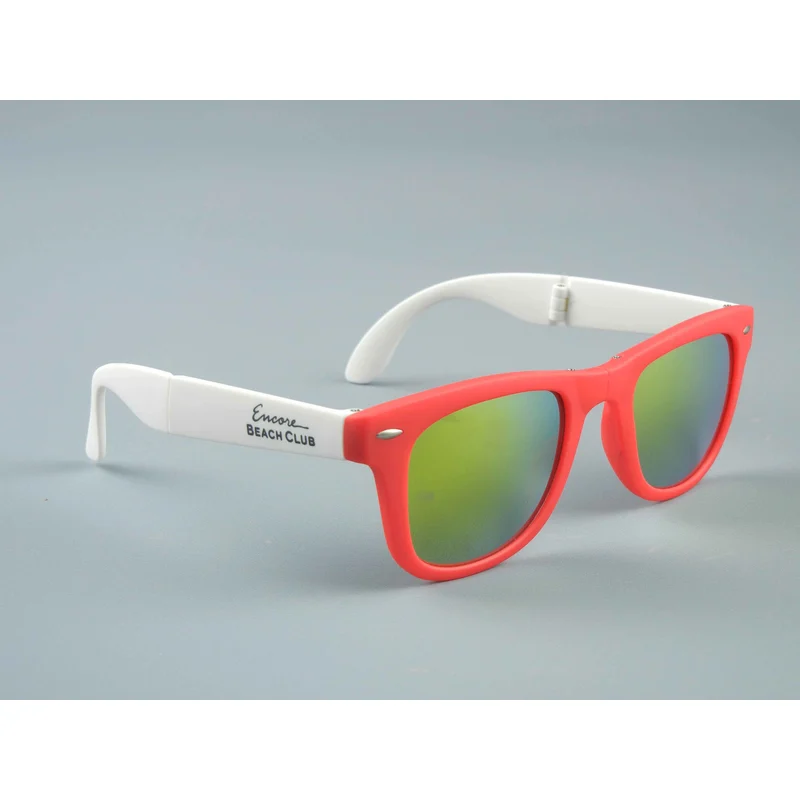 China Customized Folding Sunglasses With Logo 