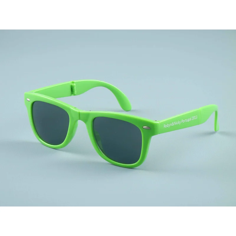 China Customized Folding Sunglasses With Logo 