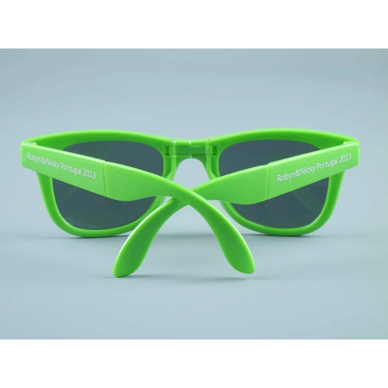 China Customized Folding Sunglasses With Logo 