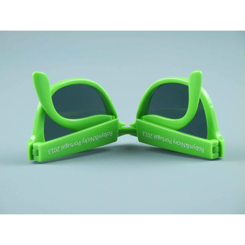 China Customized Folding Sunglasses With Logo 