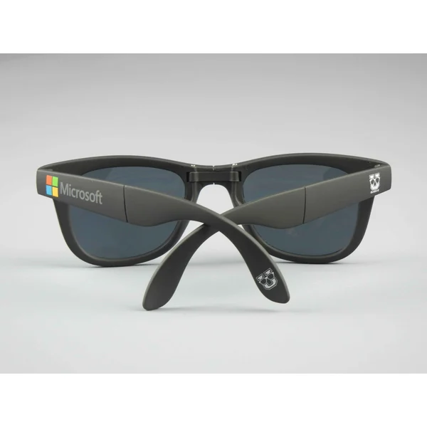 China Customized Folding Sunglasses With Logo 