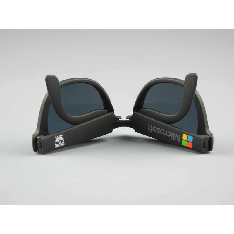 China Customized Folding Sunglasses With Logo 