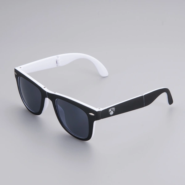 China Customized Folding Sunglasses With Logo 