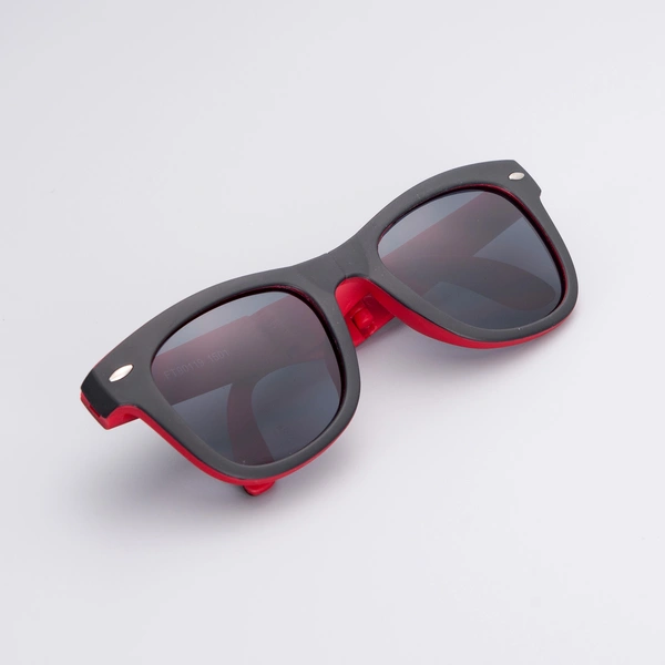China Customized Folding Sunglasses With Logo 