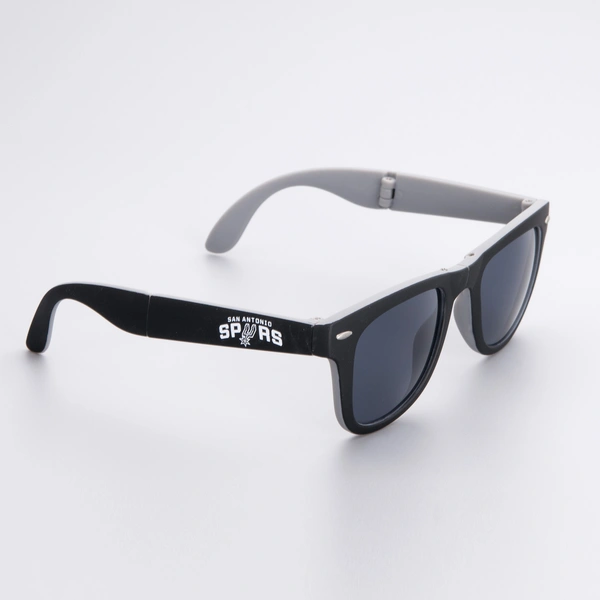 China Customized Folding Sunglasses With Logo 
