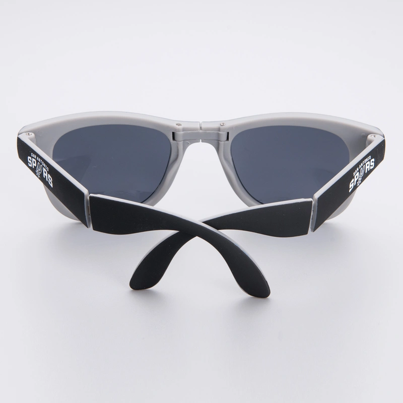 China Customized Folding Sunglasses With Logo 