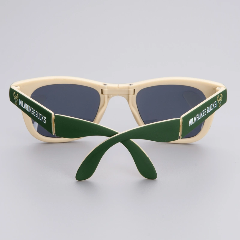 China Customized Folding Sunglasses With Logo 
