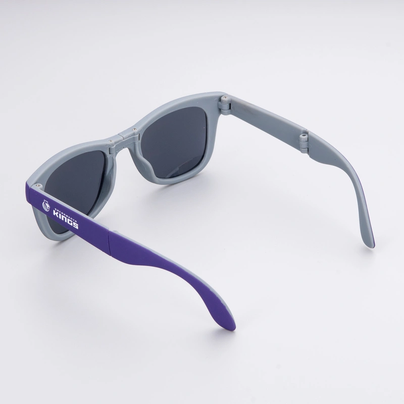 China Customized Folding Sunglasses With Logo 