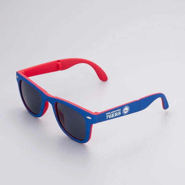 China Customized Folding Sunglasses With Logo 