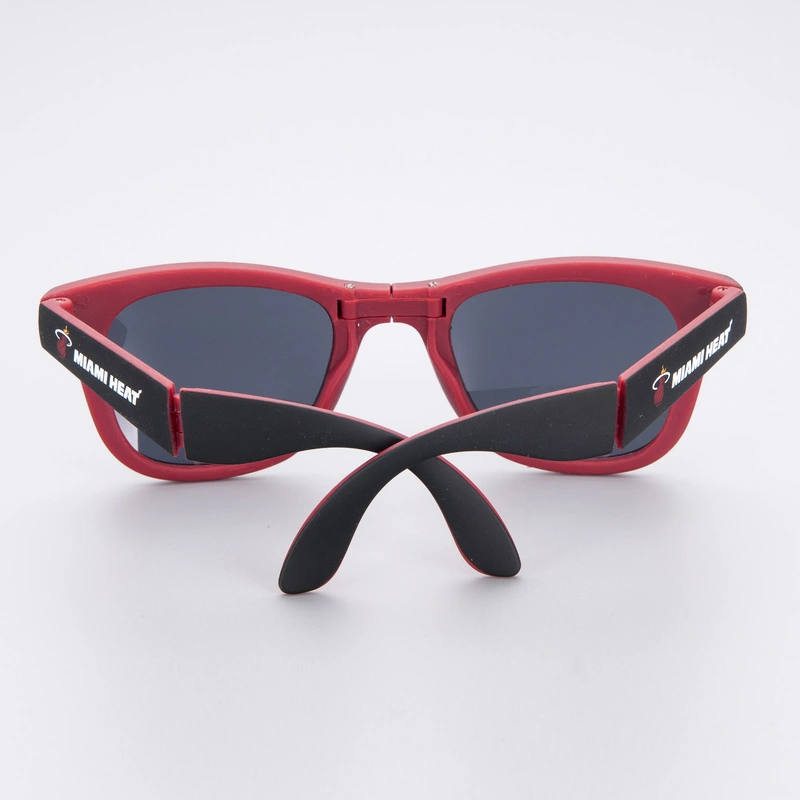 China Customized Folding Sunglasses With Logo 