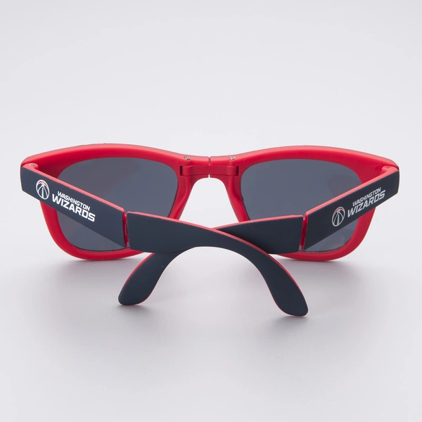 China Customized Folding Sunglasses With Logo 