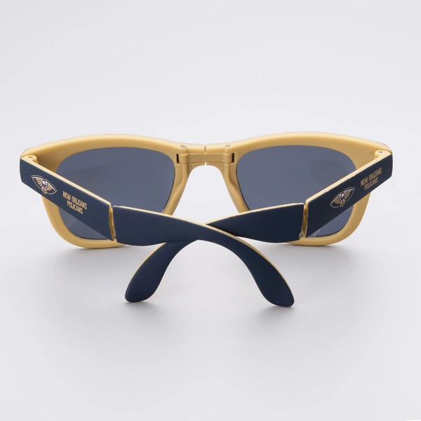 China Customized Folding Sunglasses With Logo 