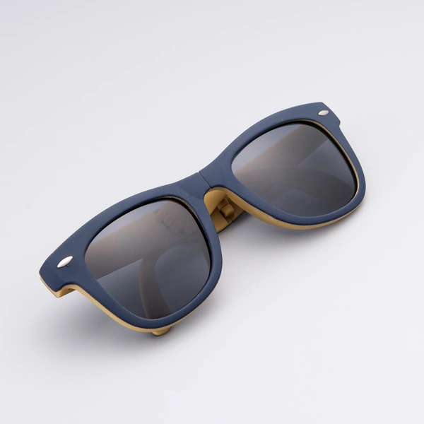 China Customized Folding Sunglasses With Logo 