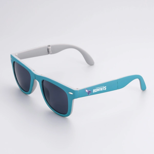 China Customized Folding Sunglasses With Logo 
