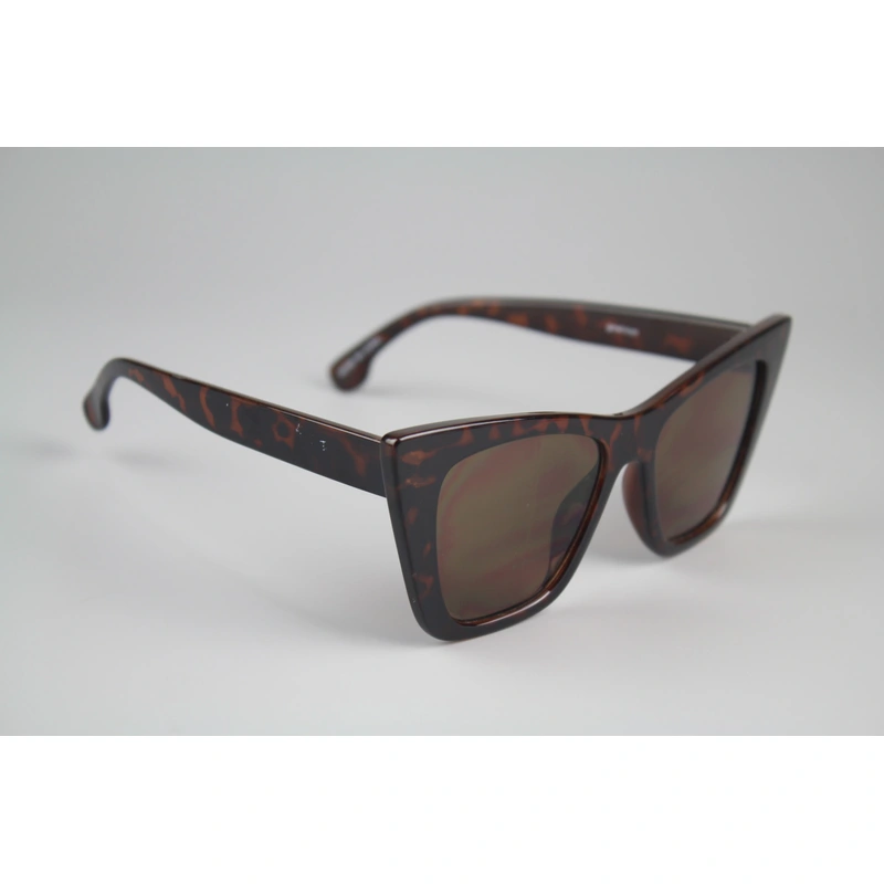 China Customized Cat Eye Hot Sale Sunglasses 