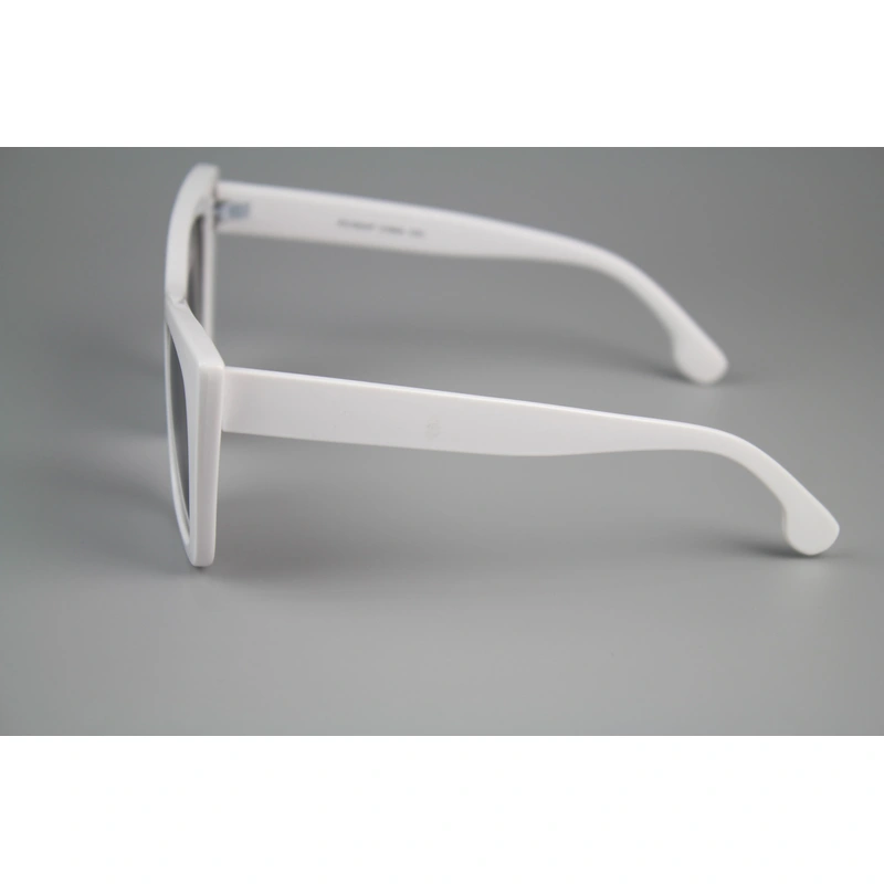 China Customized Cat Eye Hot Sale Sunglasses 