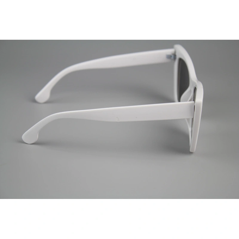 China Customized Cat Eye Hot Sale Sunglasses 