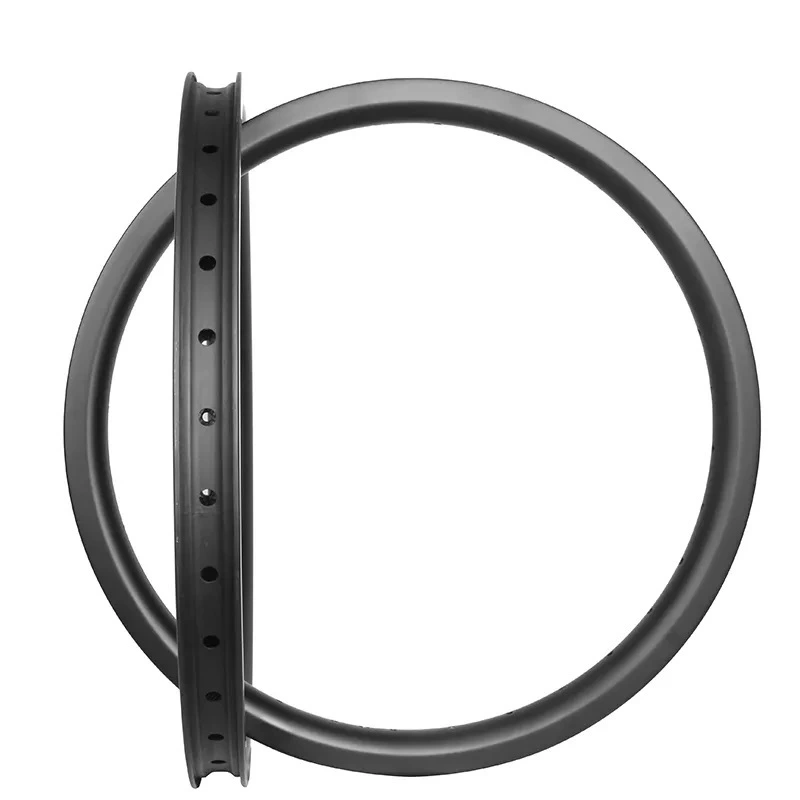 700C 28mm Width Road Bike Rim brake Tubeless carbon rims