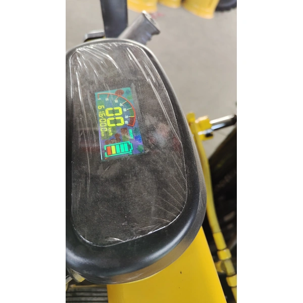 chariot élévateur électrique puissant à 4 roues