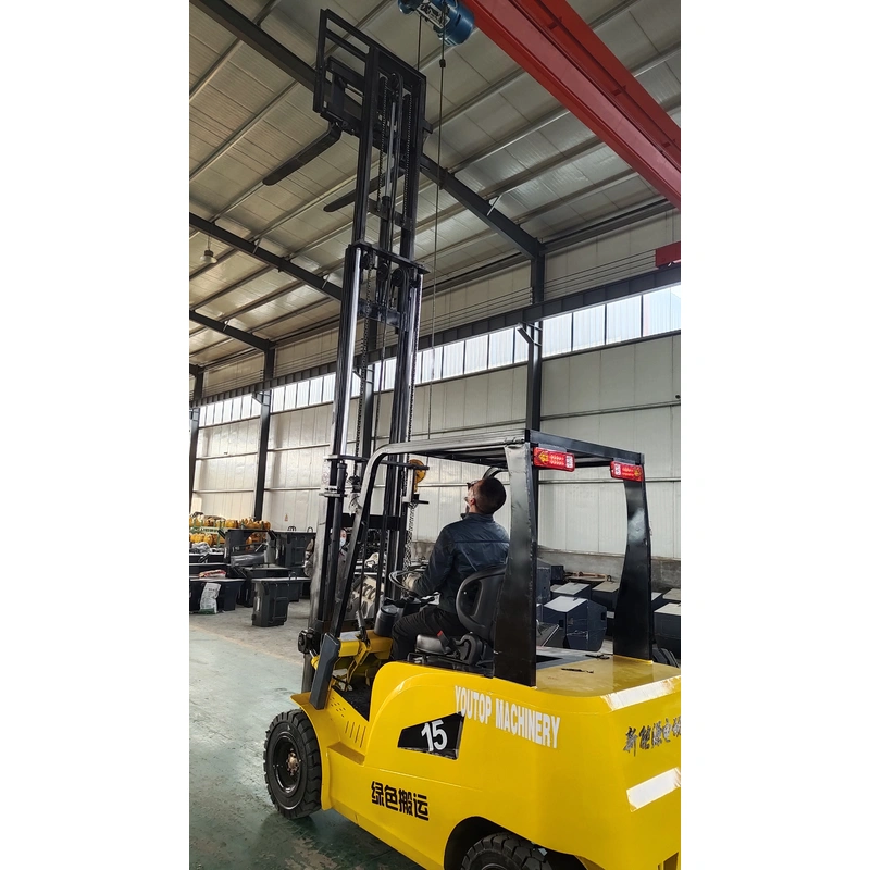 chariot élévateur électrique puissant à 4 roues