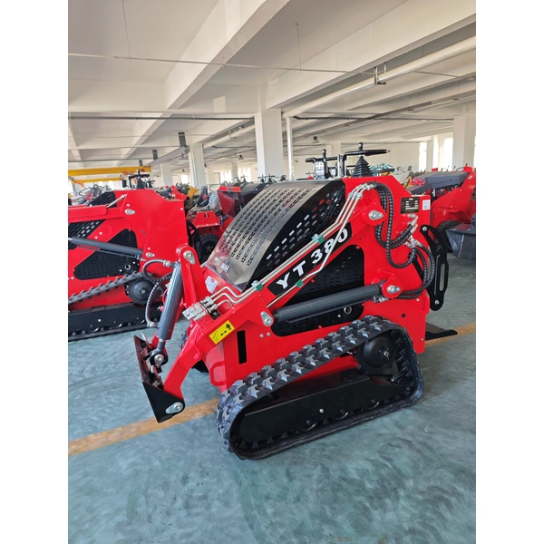 YT380 skid steer loader with gasoline engine