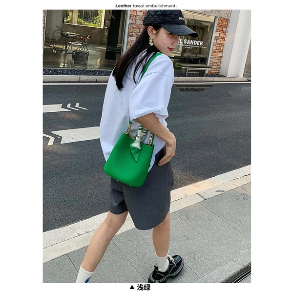 Women's crossbody bag wholesale