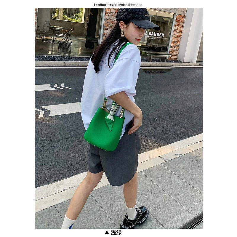 Women's crossbody bag wholesale