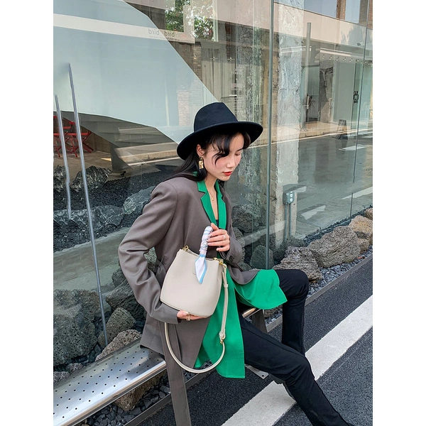 Women's crossbody bag wholesale