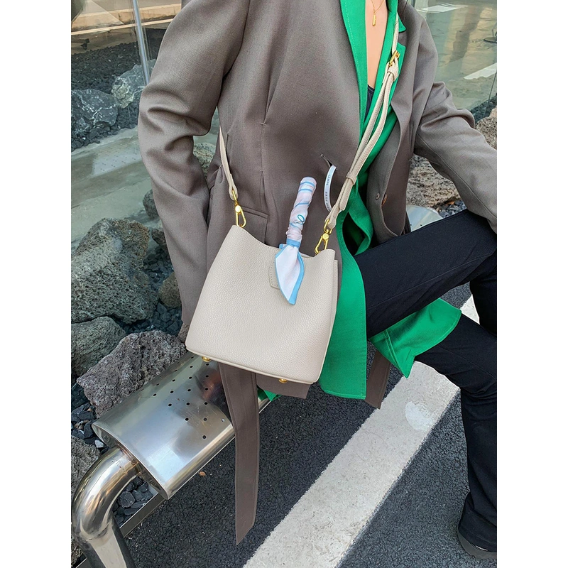 Women's crossbody bag wholesale