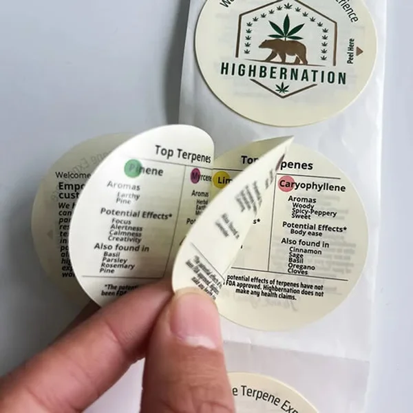 ملصقات متعددة الطبقات مخصصة - توسيع معلومات المنتج | متينة وقابلة للتخصيص