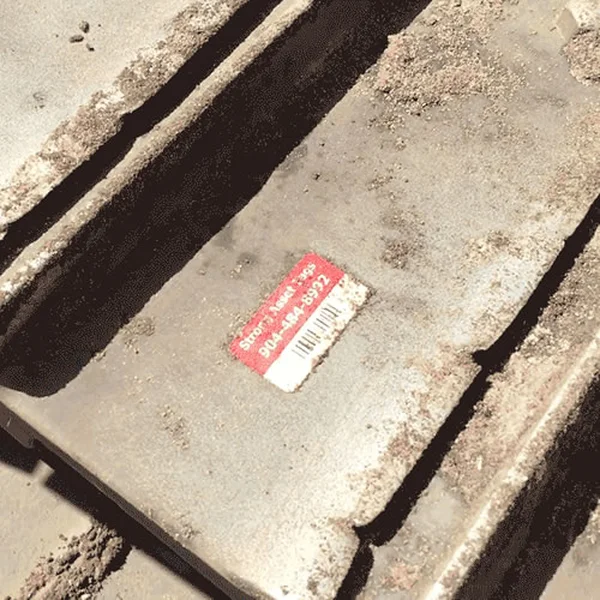 étiquettes personnalisées pour équipements lourds – durables, résistantes aux déchirures et aux intempéries